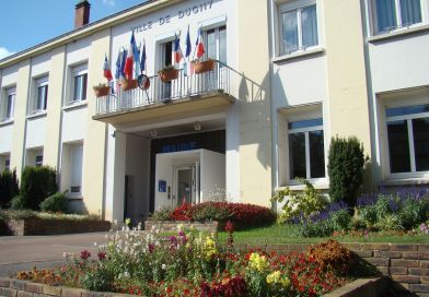 Dugny hôtel de ville